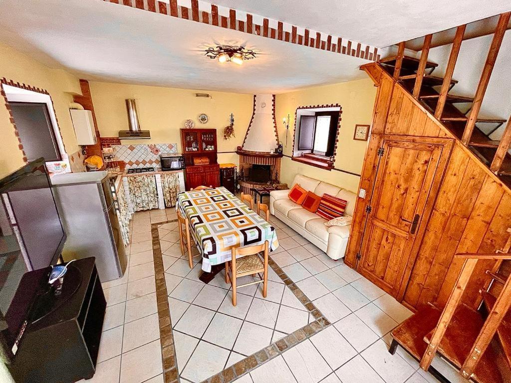 La Villetta Cansano Luaran gambar